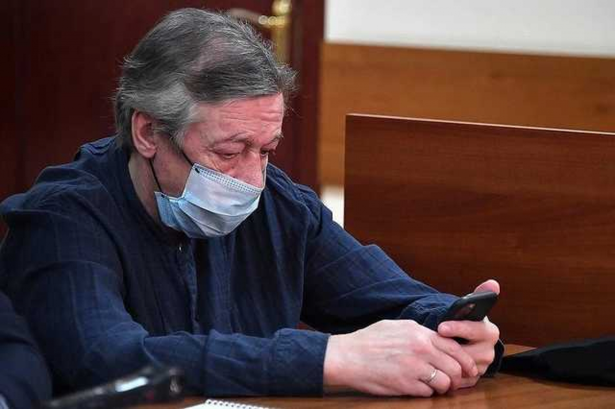 У Михаила Ефремова за день до допроса в суде случился сердечный приступ