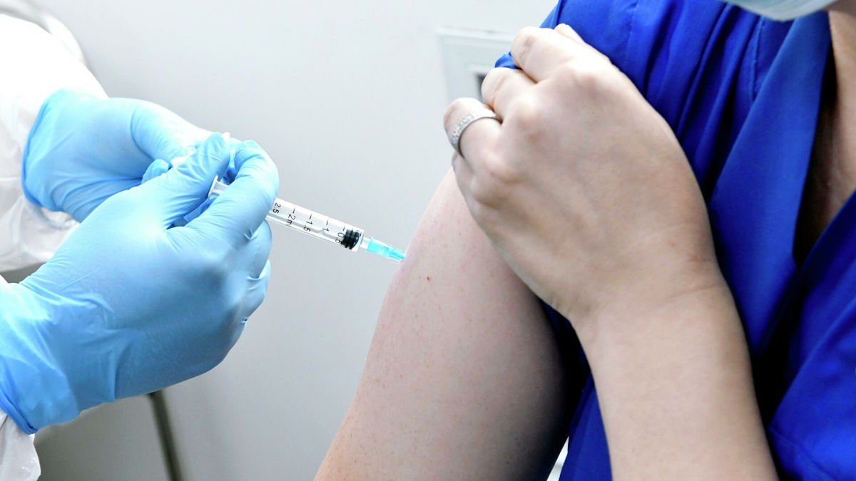 Украинцы предотвращают новую пандемию: побит новый рекорд COVID-вакцинаций за сутки