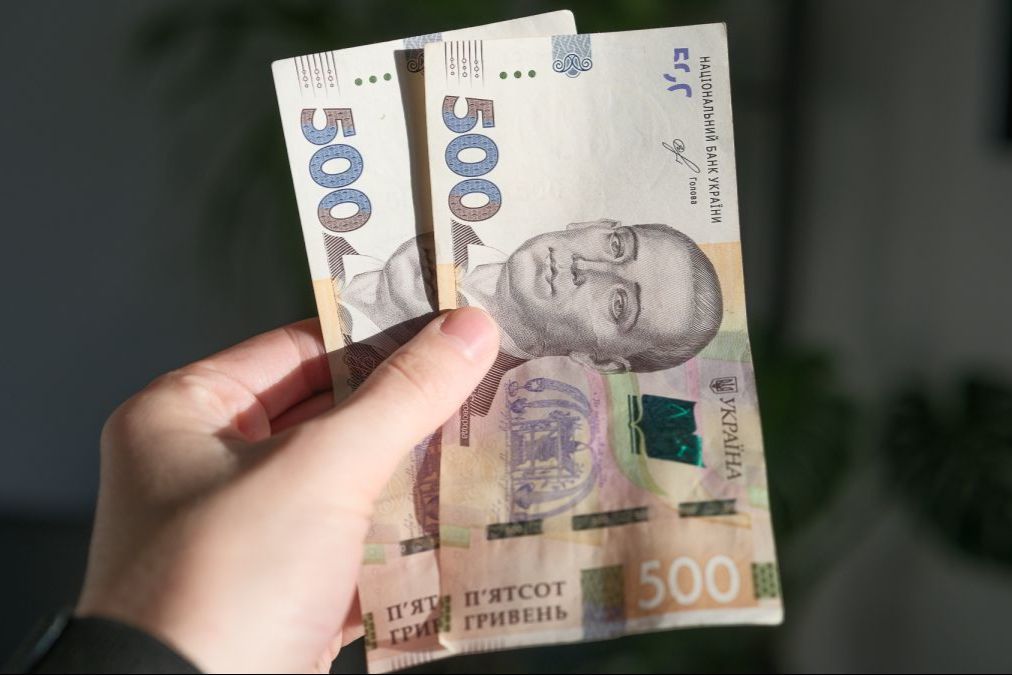 В EasyPay разоблачили схему для вывода в кэш "тысячи Зеленского"