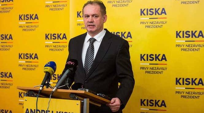 Россия нарушила принципы международного права, - президент Словакии