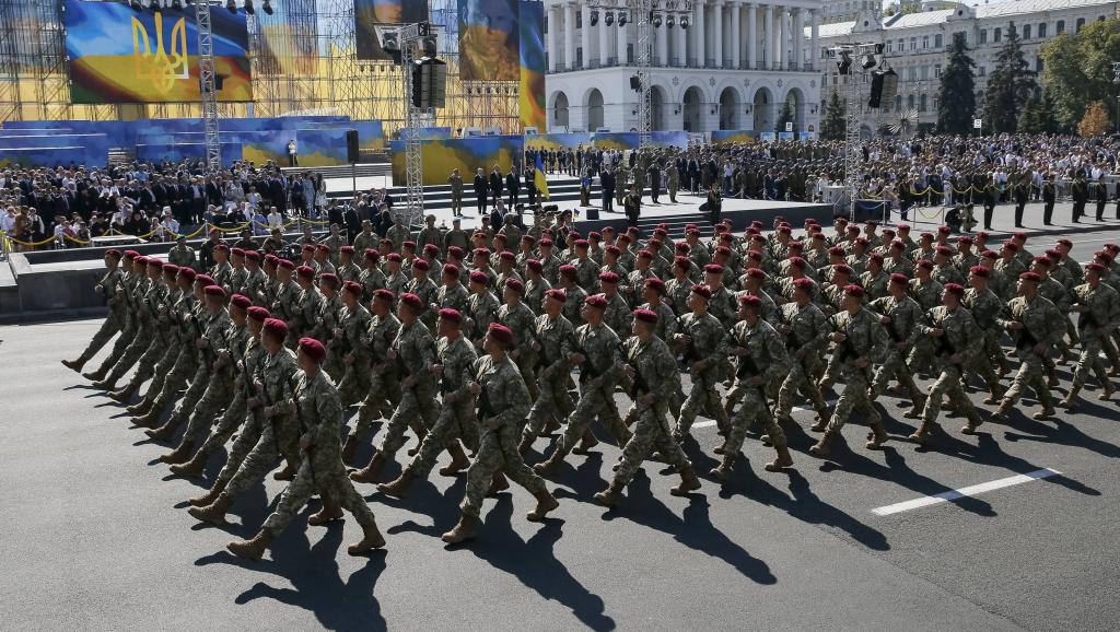 Войска НАТО в центре Киева: в Сети появились эксклюзивные кадры репетиции парада ко Дню Независимости Украины 