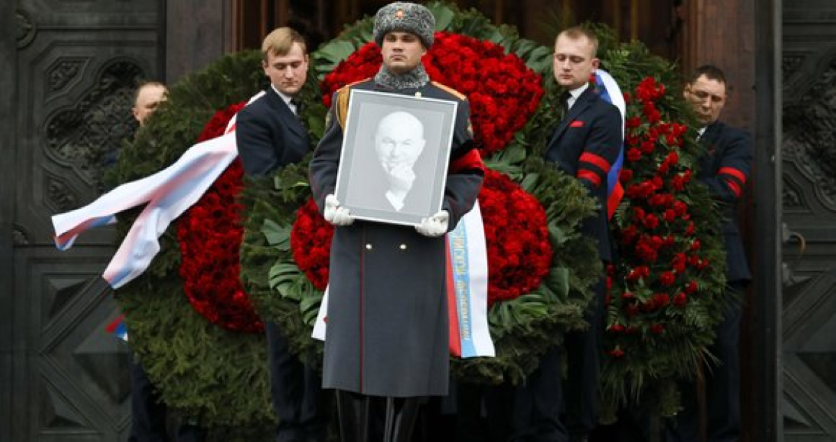 Лужкова похоронили  в закрытом гробу: Батурина объяснила, почему решилась на это
