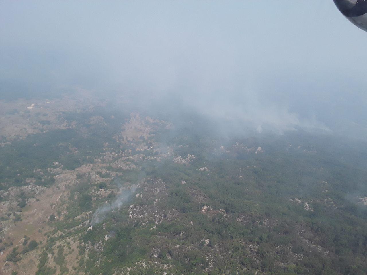 Украинские сотрудники МЧС пришли на помощь коллегам Черногории тушить страшные лесные пожары – кадры