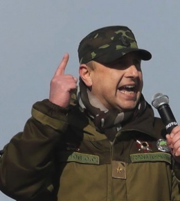 "Путин, мы тебя зубами грызть будем!!!" - на проукраинском митинге на границе с Крымом в адрес России сделали жесткое предупреждение