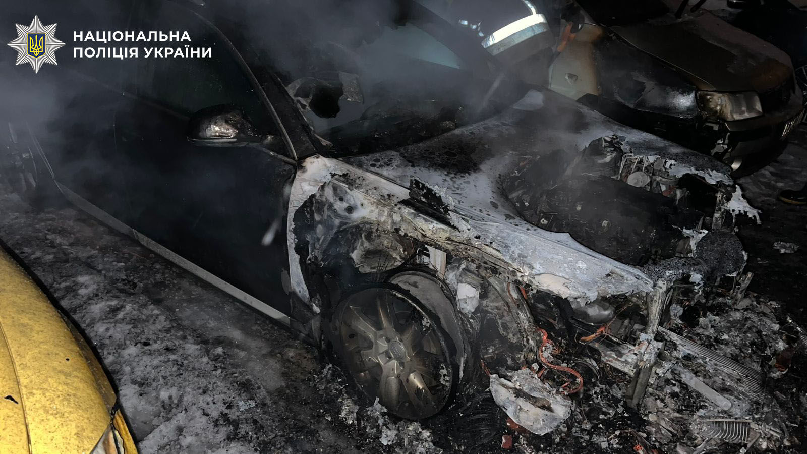 Полиция задержала киевлянина, который по заказу сжег семь автомобилей Сил обороны Украины