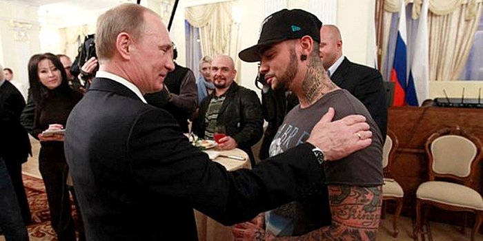 Путинский прихвостень Тимати оказался "на краю пропости": стало известно, сколько ошибок нашли у скандального хип-хопера в новом клипе, - кадры