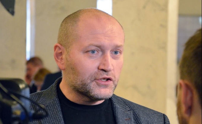 "Делайте выводы, а не эмоционально реагируйте", - Береза рассказал подробности про военное положение в Украине