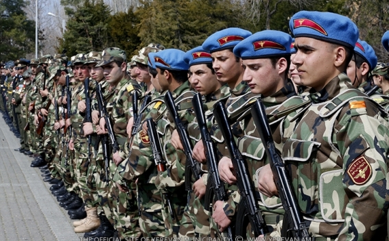 Обстановка накаляется: Ереван отправил в Нагорный Карабах тысячные отряды вооруженных добровольцев
