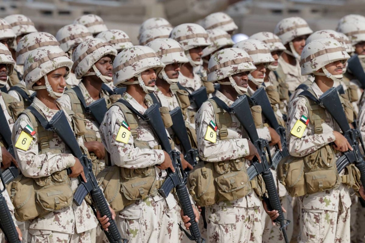 Эмираты вступили в войну: нанесен первый "предупредительный" удар по Ирану - Ynet