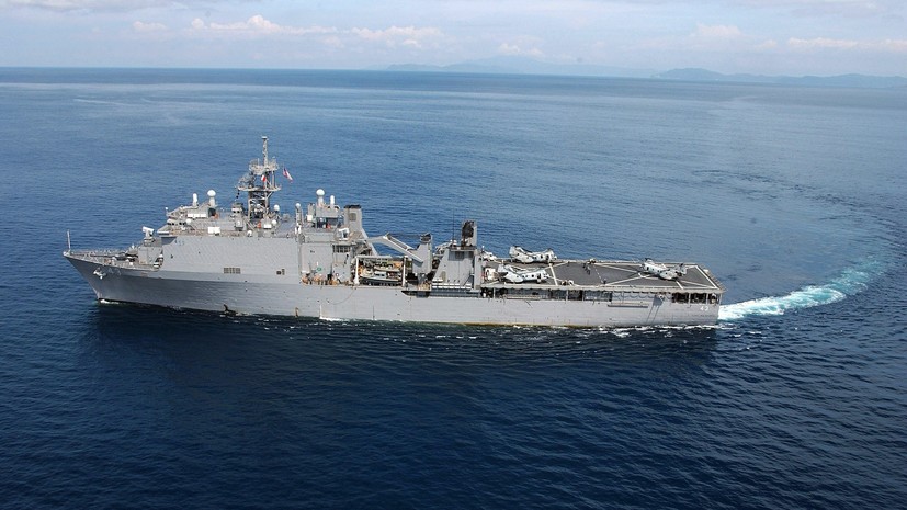 Российские корабли следят за эсминцем США "Дональд Кук" в Черном море
