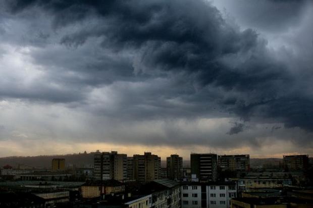 В Украине из-за мощного шторма ухудшится погода: появился прогноз на последние дни мая