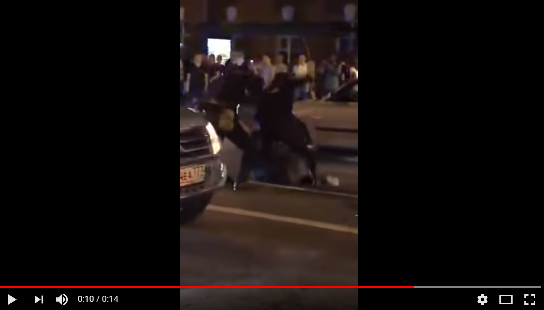 В России силовики жестоко избили дубинками футбольного фаната после победы над Испанией: видео потрясло Сеть