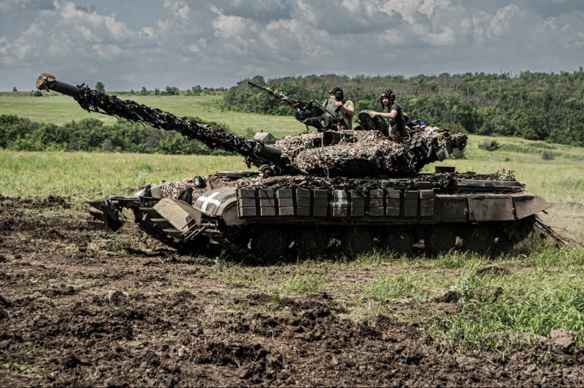 "У нас гектары заминированы", – танкист ВСУ удивился совету немецкого инструктора