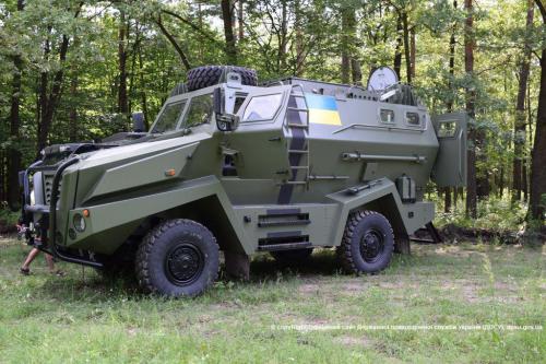 Пограничники испытывают новые турецкие бронемашины Turkar 