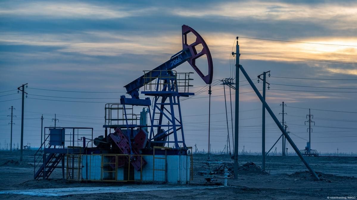 Ударити по російській нафті: Брюссель озвучив свою ціну на "чорне золото" – FT