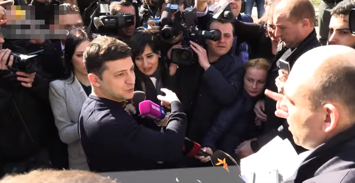 Зеленский рассказал о возврате "ПриватБанка" Коломойскому: видео