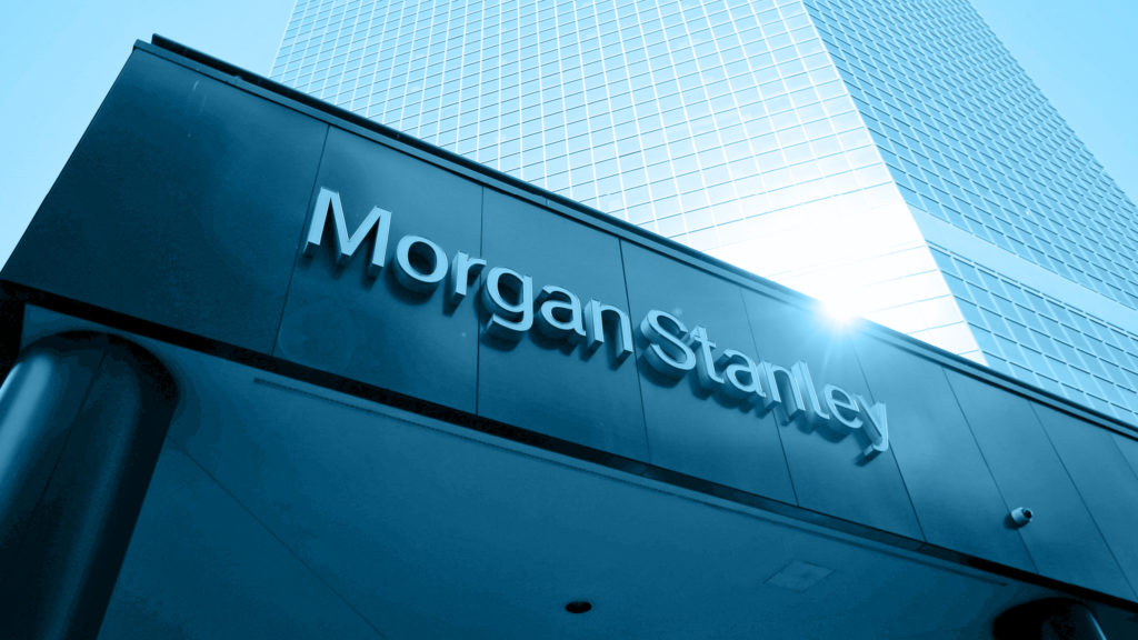 Мультимиллиардная Morgan Stanley покидает российский рынок из-за санкций: инвестиционные потери РФ поражают