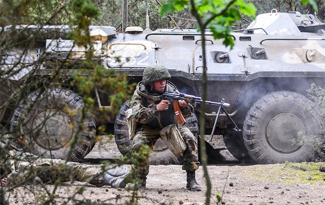 "Мы должны быть в полной боевой готовности", - в Латвии ожидают провокаций во время российско-белорусских учений "Запад-2017"