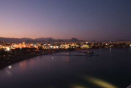 СМИ: В Египте столкнулись два рейсовых автобуса - 25 погибших, среди раненных есть гражданка Украины