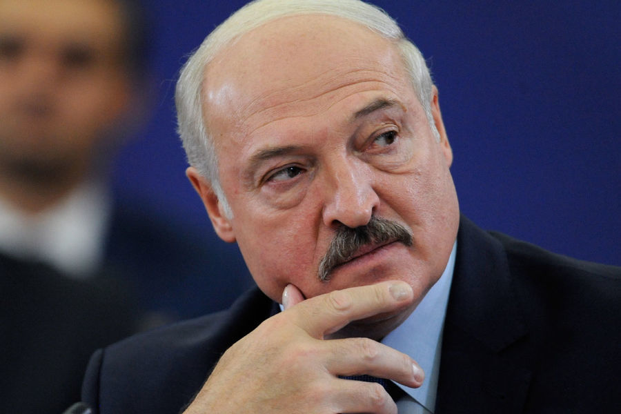 Казарин: "Лукашенко превращает свою страну в большой Крым, Украине придется сделать выбор"