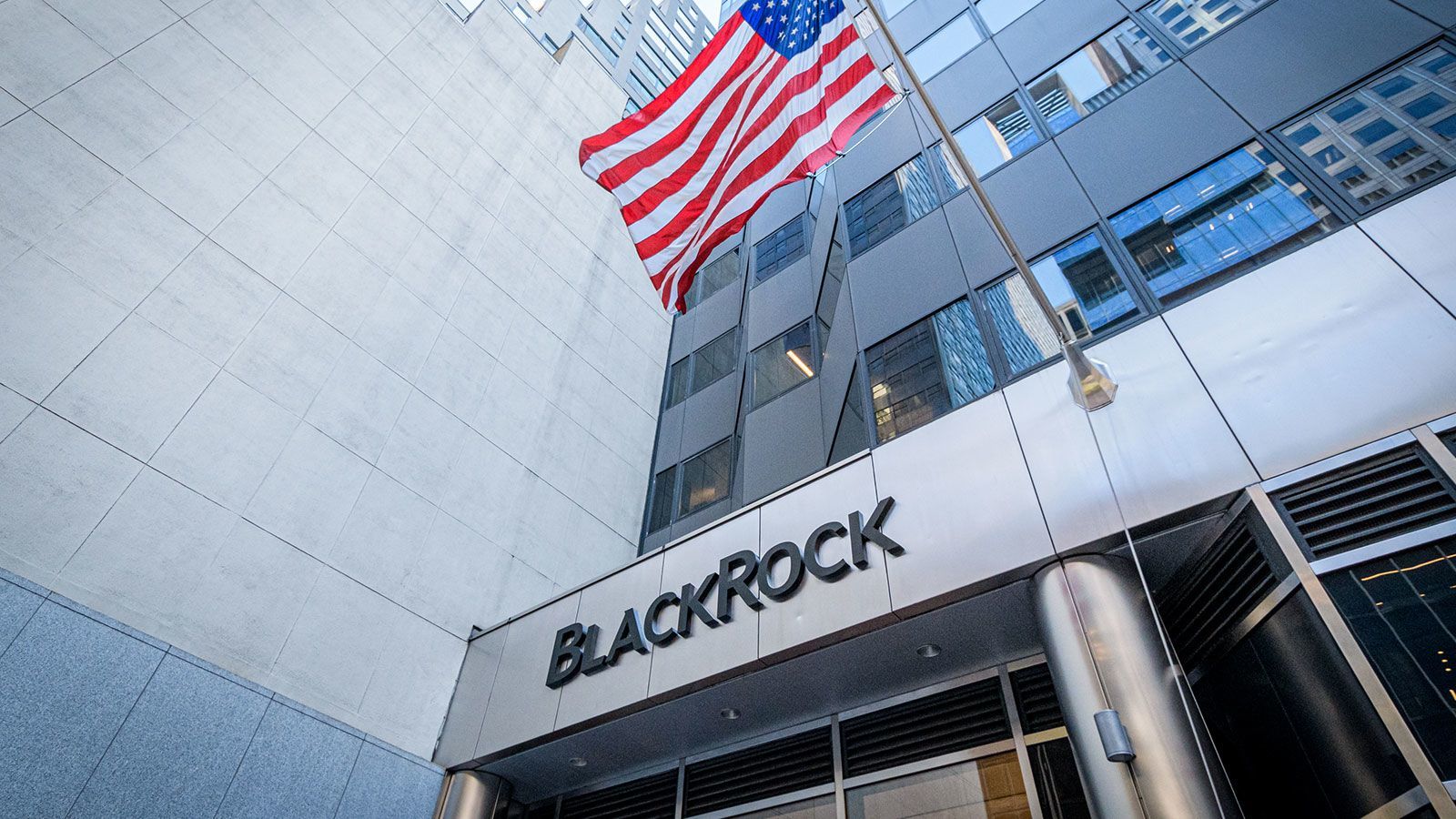 Фонд восстановления Украины потерял крупного спонсора из США, виноват Трамп – Bloomberg
