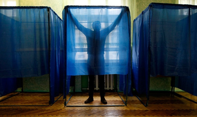 В Украине начался "день тишины" перед выборами в Верховную Раду