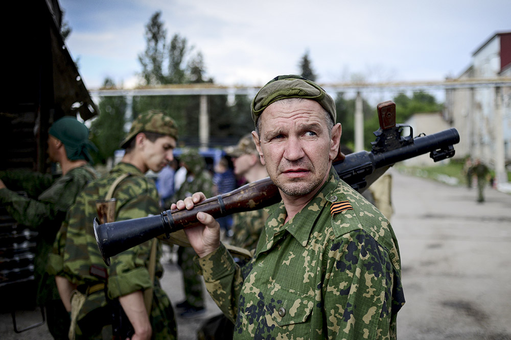 Пьяные разборки наемников в Алчевске: боевик с Камчатки попал в больницу с инсультом и сотрясением