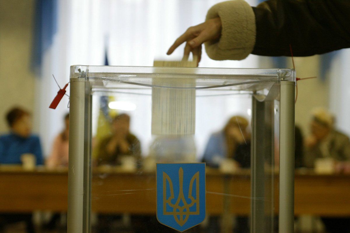 ​Вначале выборы президента Украины, а потом в Верховну Раду: у Зеленского сделали заявление