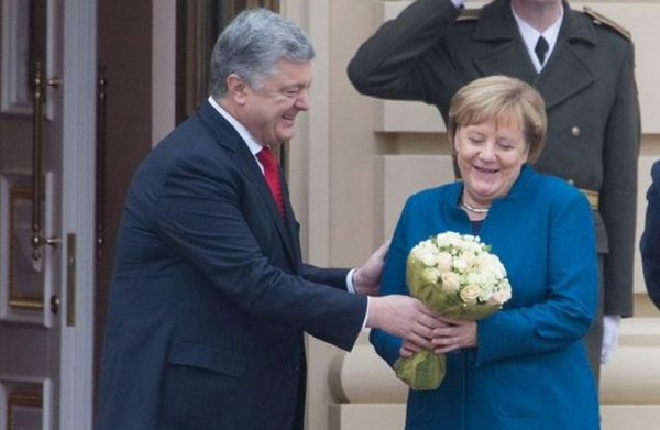 ​Меркель в Киеве: онлайн-трансляция сверхважных переговоров канцлера Германии с Порошенко
