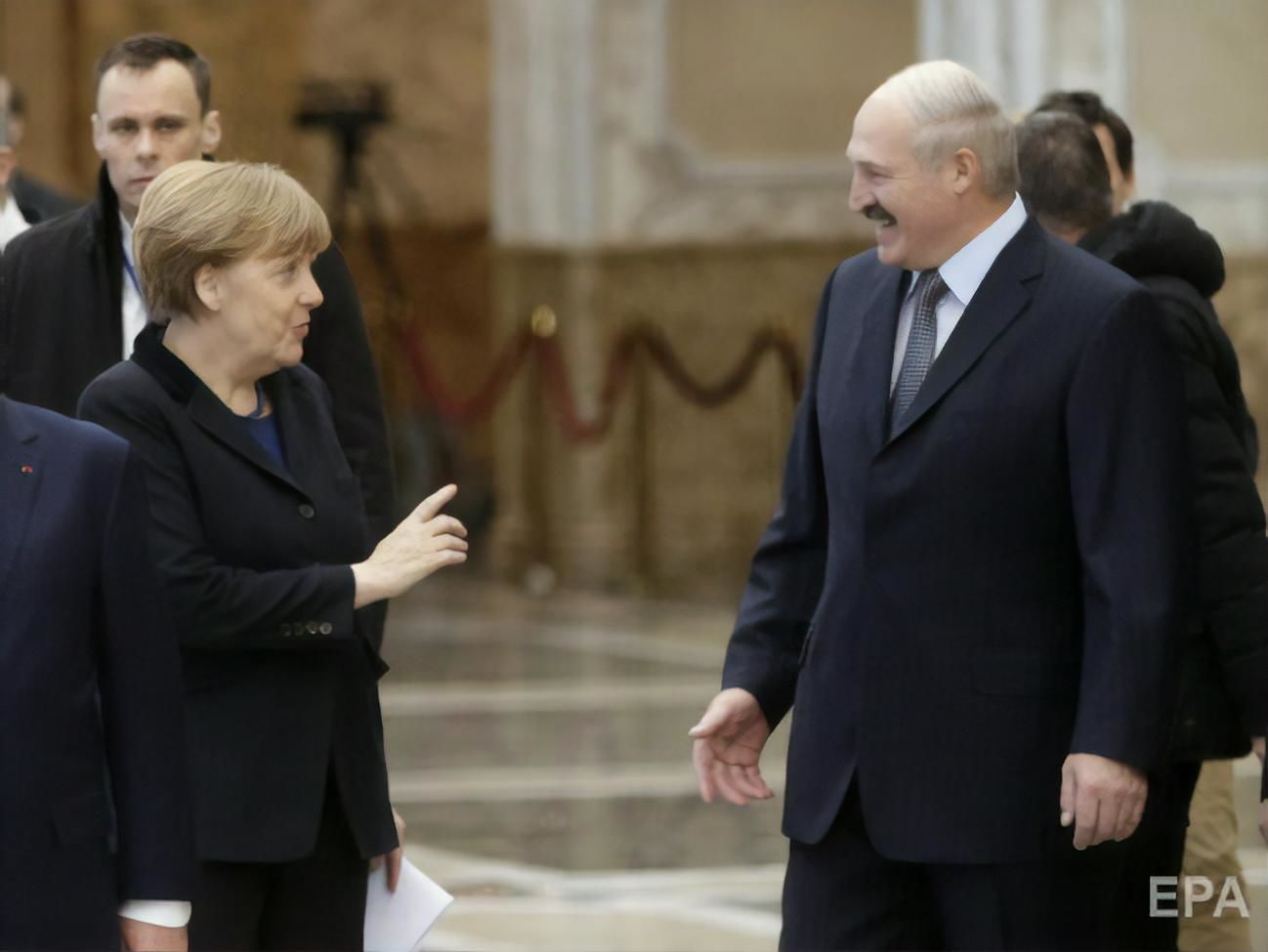 Меркель ухвалила однозначне рішення про мігрантів після переговорів із Лукашенком – ЗМІ
