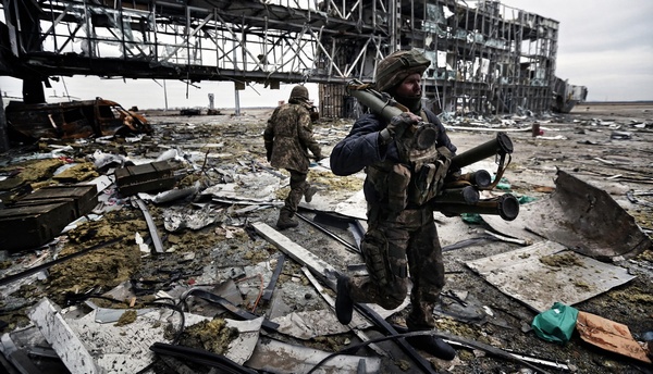 “Благодаря им спецуре было куда высаживаться! Киборги пришли потом”, - Вовнянко рассказал, кто первым героически встал на защиту Донецкого аэропорта от оголтелых поклонников “ру***ого мира”