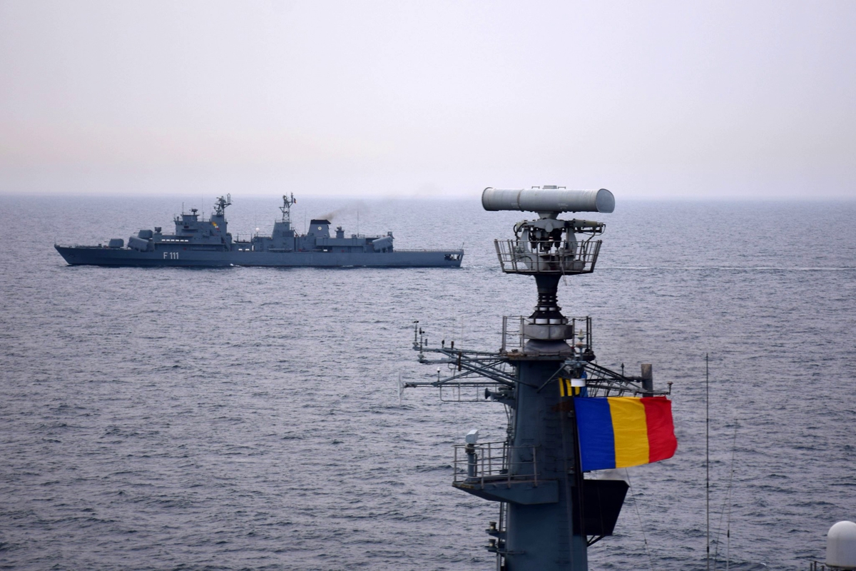 ​Целая армада боевых кораблей НАТО идет в Черное море, Кремль уже не в силах сдержать эту мощь