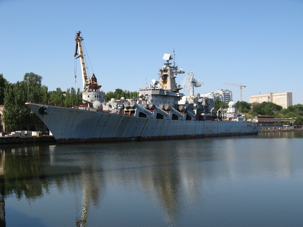 Крейсер «Украина» уйдет с молотка