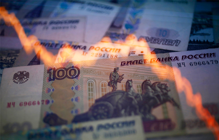 Очередной мощный удар Америки по российской экономике и рублю: хедж-фонды США объявили бойкот "деревянному"