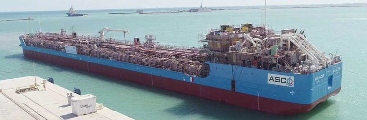 В Азербайджане спущен на воду танкер "Кельбаджар": судно строили по украинскому проекту 
