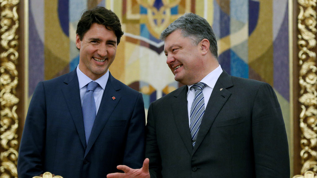 ​“Путь к усилению военной помощи открыт”, - Порошенко отреагировал на важное решение Канады по летальному вооружению для Украины