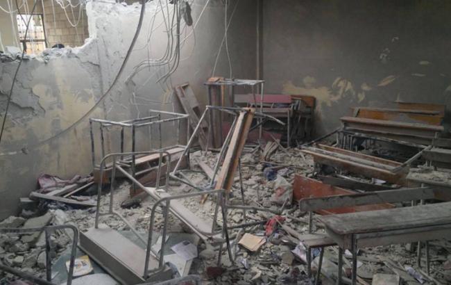 Россия пополнила свой список военных преступлений: в провинции Алеппо самолеты РФ разбомбили школу с детьми 
