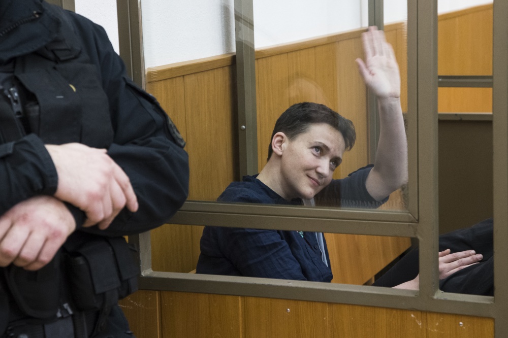 Надежда Савченко начинает сухую голодовку с 6 апреля