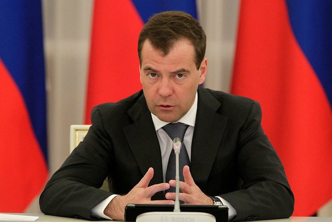 Медведев заявил, что отношения России с Америкой будут отравлены на десятилетия