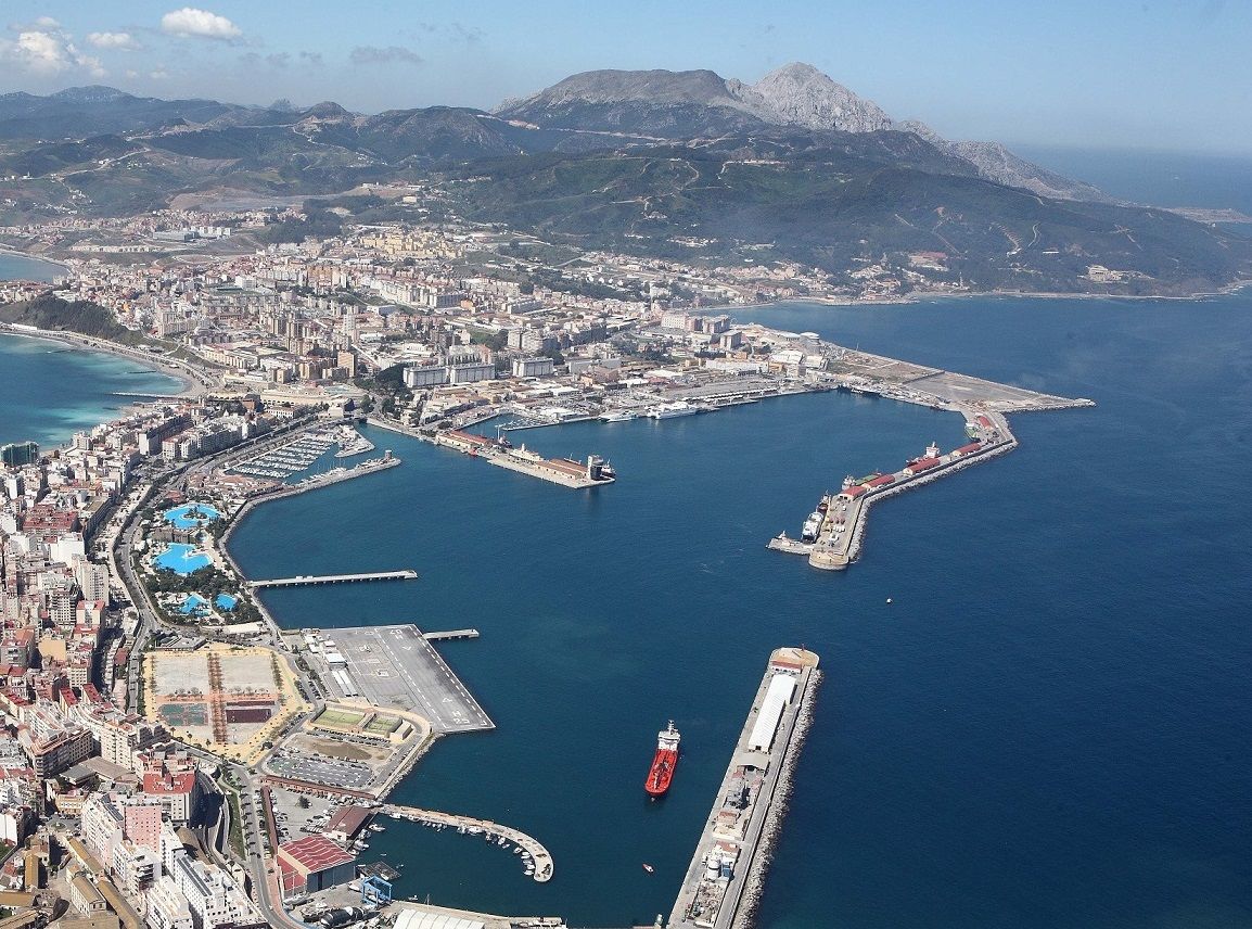 Испания запретила военным кораблям ВМС РФ заходить в свой порт: рядом военно-морская база Великобритании