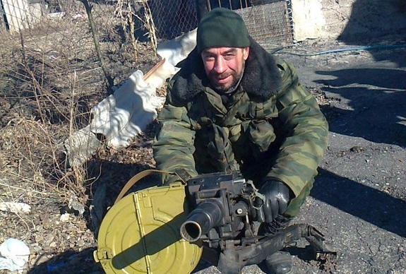 И пока Путин врет о том, что на Донбассе российских войск нет, в Сибирь уехал очередной "груз-200" с боевиком по кличке "Алей": в Сети показали, как выглядел защитник "Новороссии", - кадры