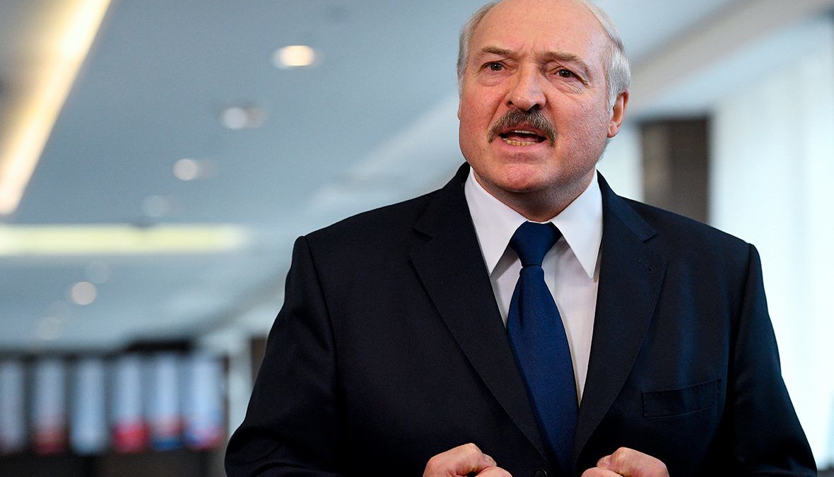 ​Лукашенко уверен, что в Украине много "голодных" людей: "На западной границе вымаливают кусок хлеба"