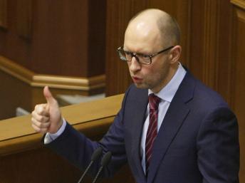 Арсений Яценюк: Для достижения мира Украина должна восстановить контроль над границей