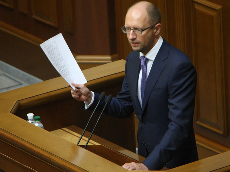 Правительство может наделить СНБО полномочиями признавать террористические организации - Яценюк