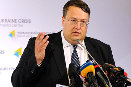 Геращенко - Порошенко: Судьба Украины решается не на переговорах, а под Дебальцево!