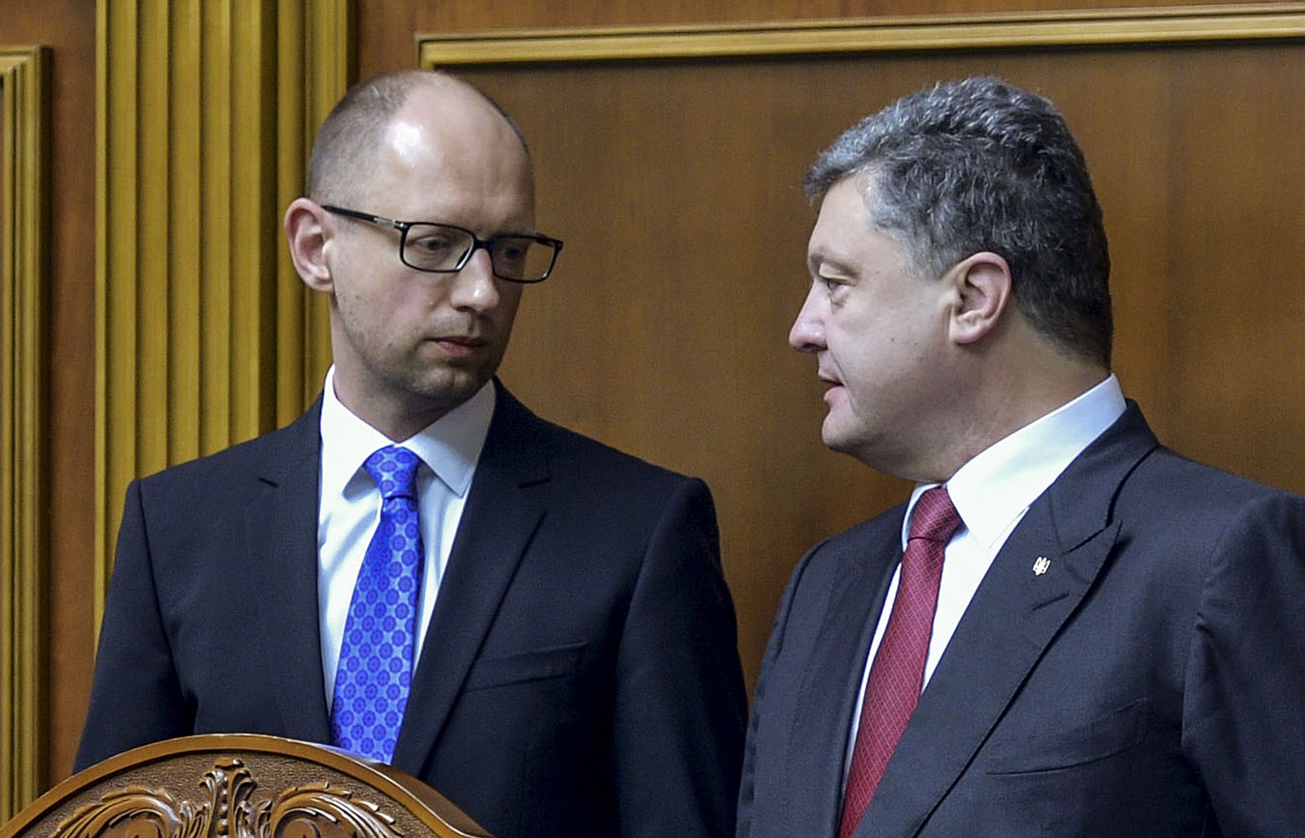 Беглый Янукович назвал причину конфликта между Порошенко и Яценюком