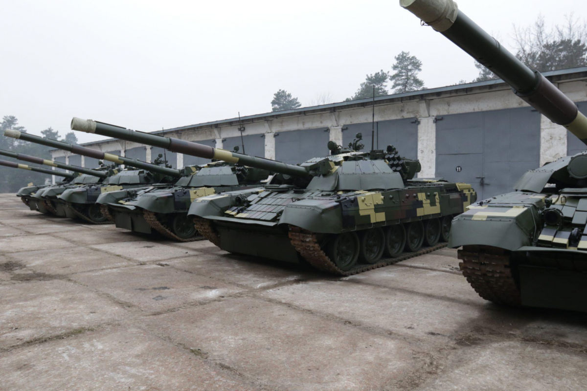 ​Словакия готовит крупную поставку брони Украине: ВСУ получат 30 танков "Т-72"