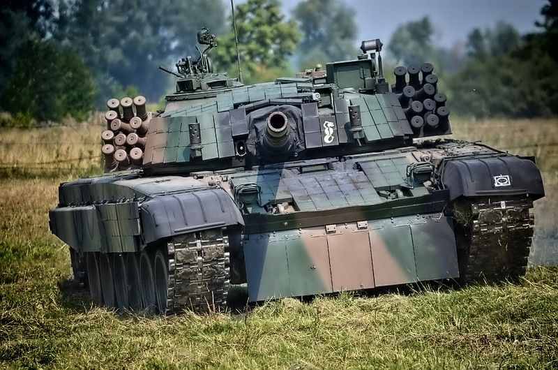 Плюс 60 PT-91 Twardy: Польша анонсировала грандиозный танковый подарок Украине в дополнение к Leopard