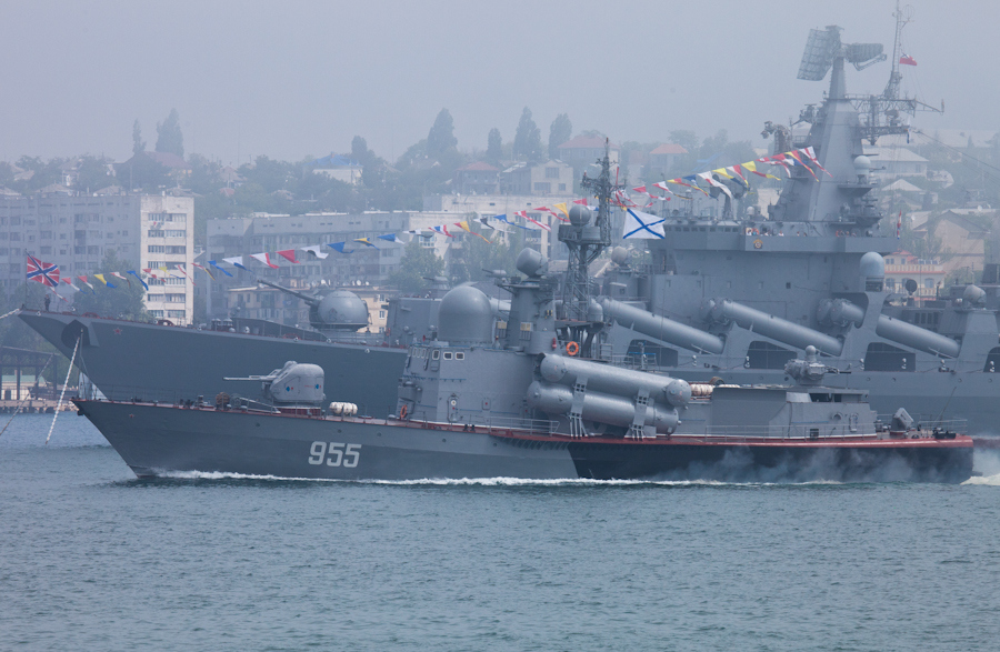 Оккупант экстренно привел в полную боевую готовность Черноморский флот: боится Украины