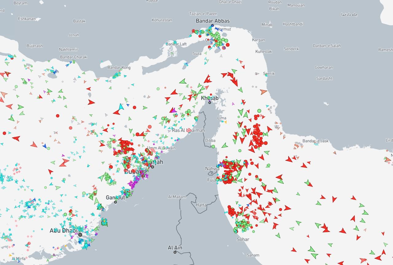 КСИР заблокировал суда на ключевом маршруте экспорта нефти в ответ на атаки США и Ирана – Reuters